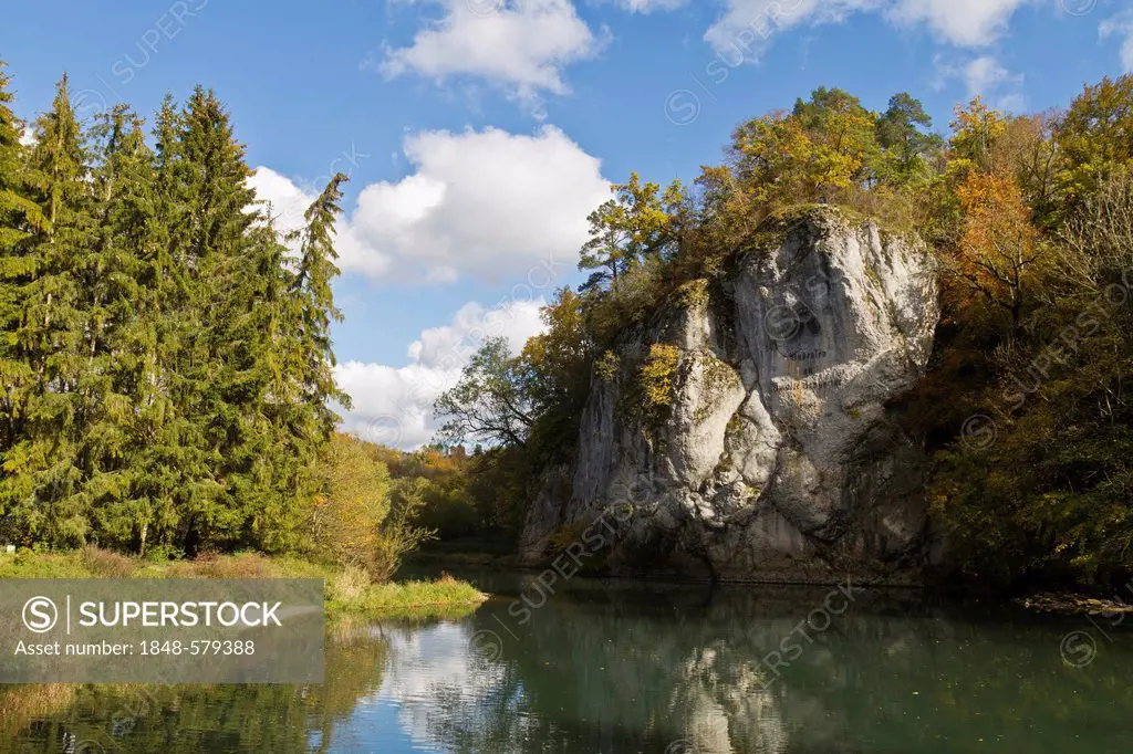 Amalienfelsen rock, Royal Park of Inzigkofen, Upper Danube Nature Park, Sigmaringen district, Baden-Wuerttemberg, Germany, Europe