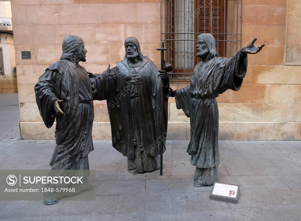 Biblical figures, statures group, in front of the Basilica Santa Maria, Elche, Costa Blanca, Spain, Europe