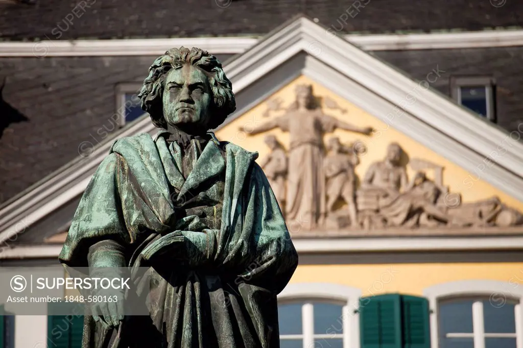 Beethoven monument on Muensterplatz square in front of the post office in Bonn, North Rhine-Westphalia, Germany, Europe