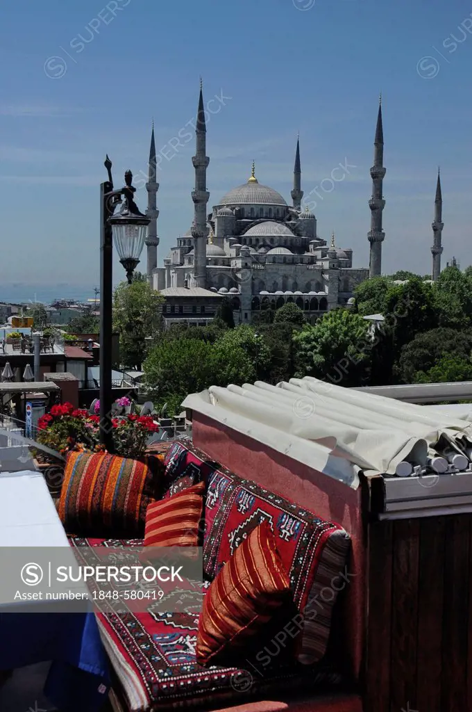 Sultan Ahmed Mosque or Blue Mosque, historic district of Istanbul, Turkey, Europe