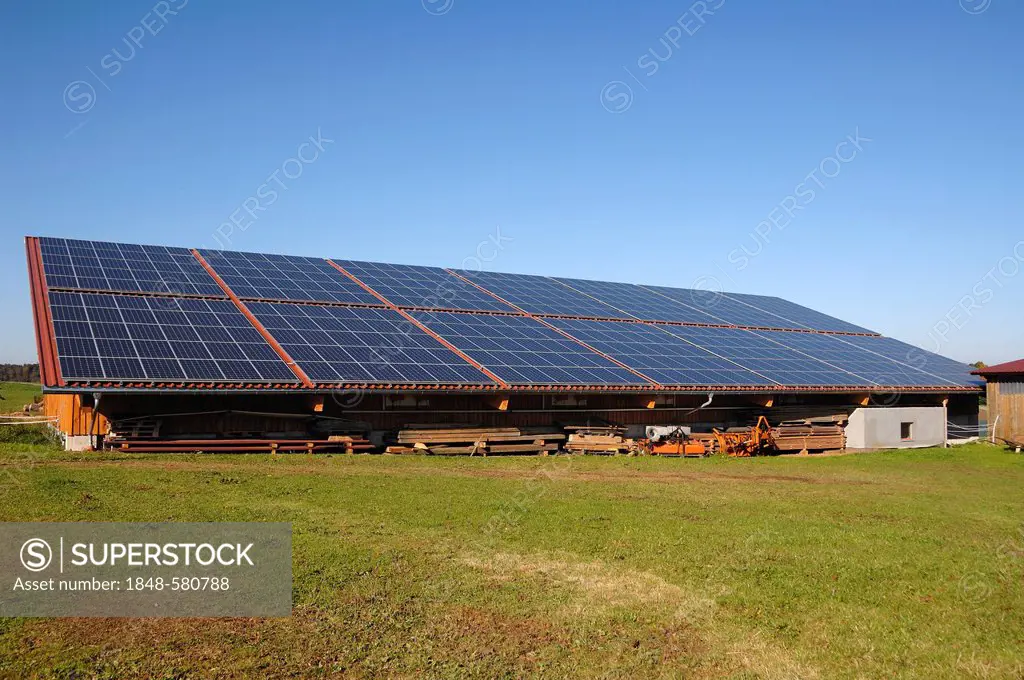 Large photovoltaic system on a new barn of a farm, Morschreuth, Upper Franconia, Bavaria, Germany, Europe