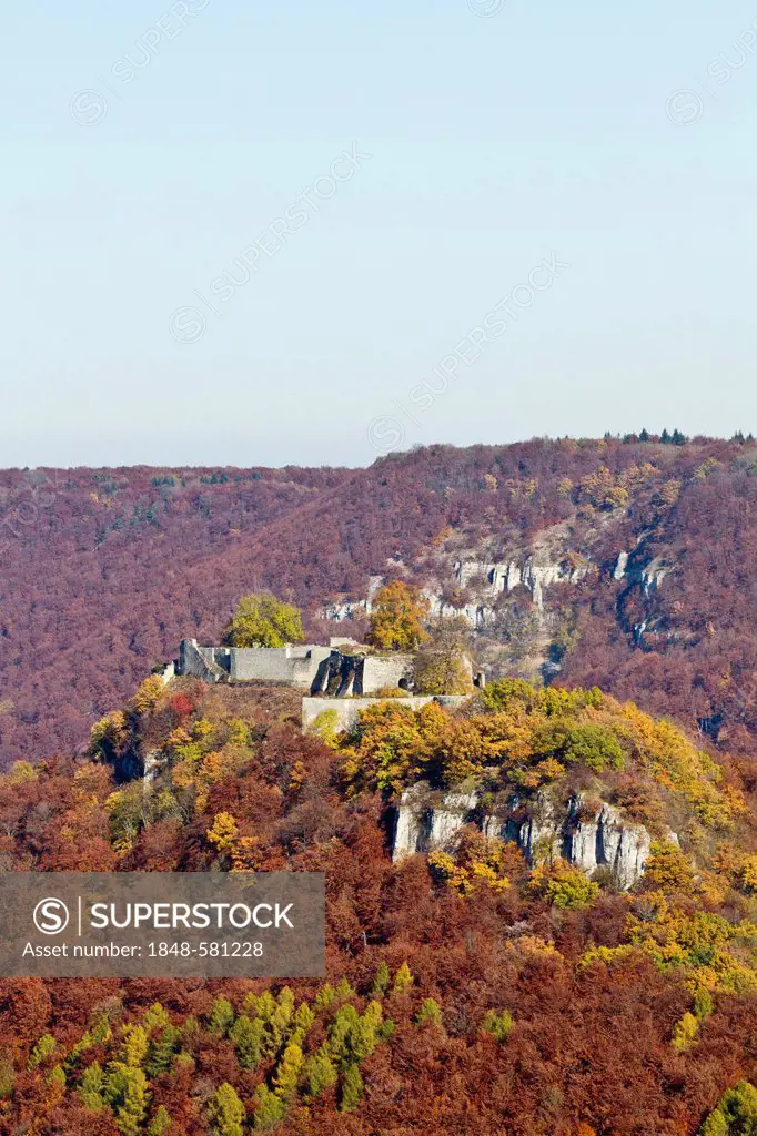 Burg Hohenurach castle ruins, Bad Urach, Swabian Alb, Reutlingen district, Baden-Wuerttemberg, Germany, Europe