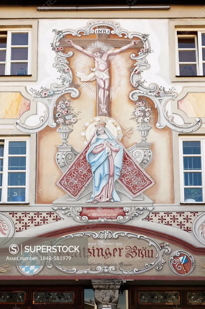 Painted facade of Waitzinger Braeu restaurant in Stadtplatz, town square, Miesbach, Oberland, Upper Bavaria, Bavaria, Germany, Europe