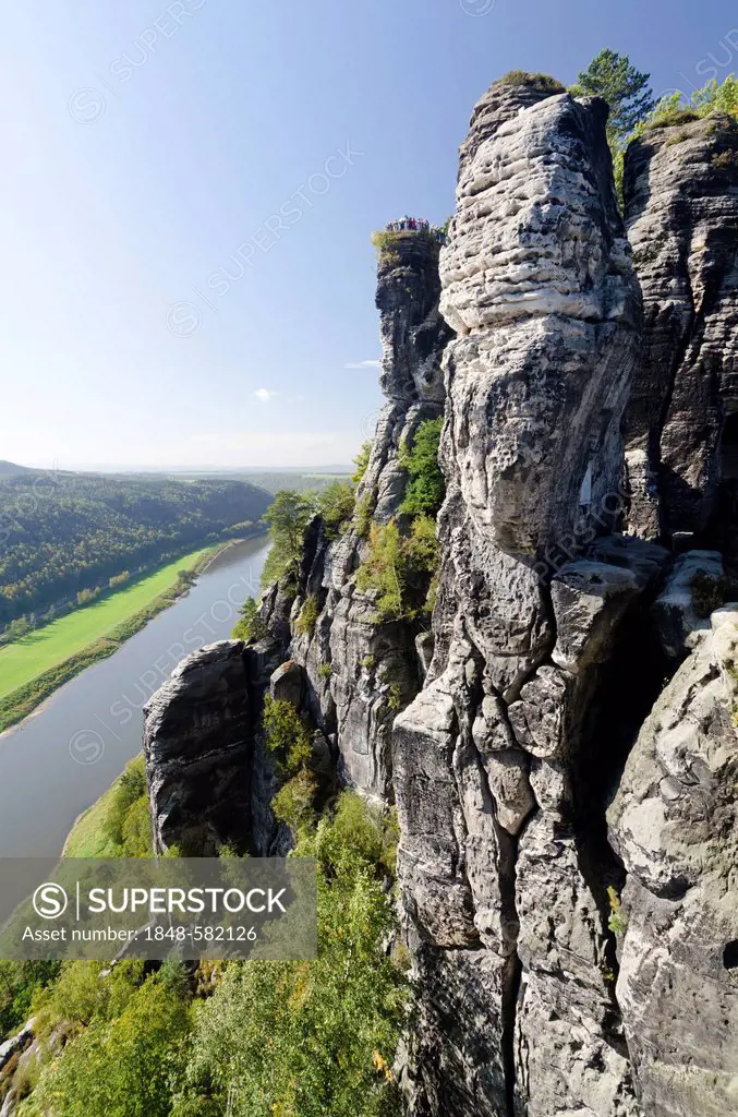 View of the Elbe River as seen from Bastei rock formation, Elbe Sandstone Mountains, Saxon Switzerland district, Saxony, Germany, Europe