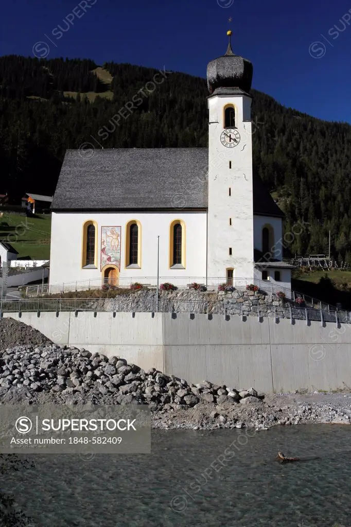 Church and the new bridge, Bach, Lech valley, Tyrol, Austria, Europe