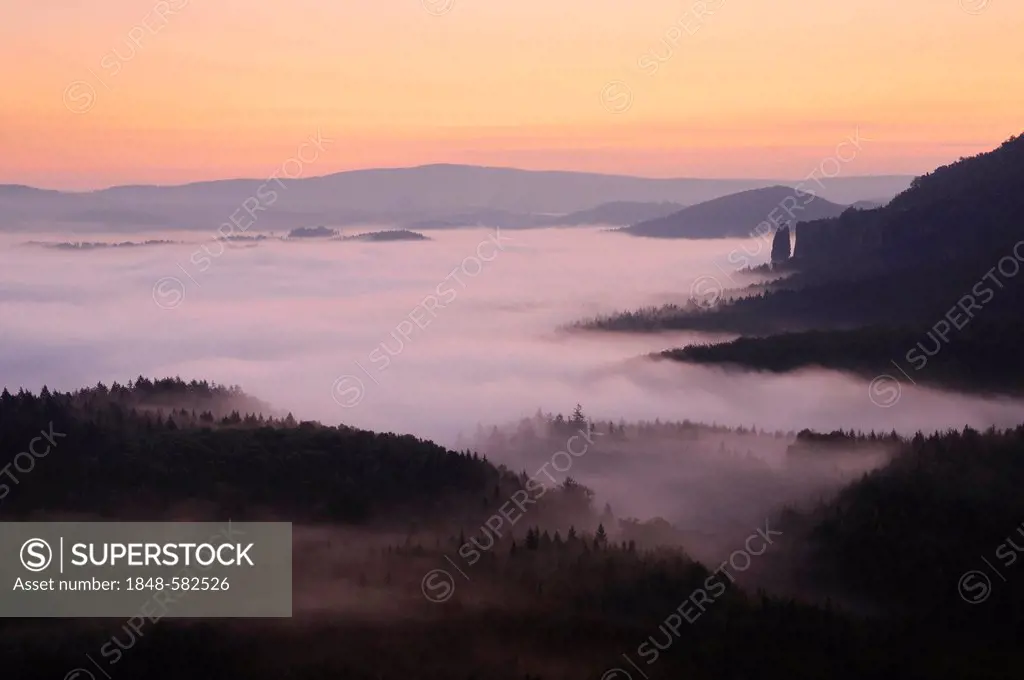 Fog in the Elbe Sandstone Mountains, overlooking Nasser Grund with Blossstock rock at back, Saxony, Germany, Europe