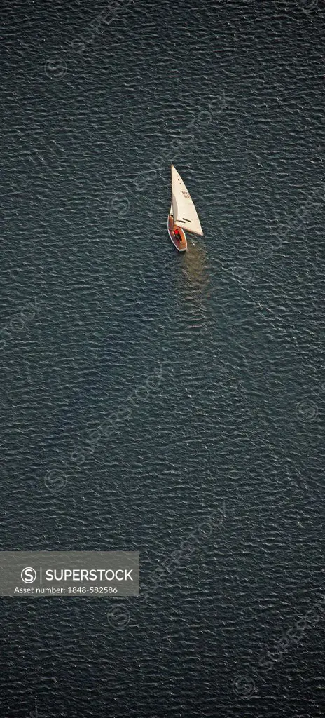 Aerial view, sailing boat on Haltern reservoir, Ruhr Area, North Rhine-Westphalia, Germany, Europe