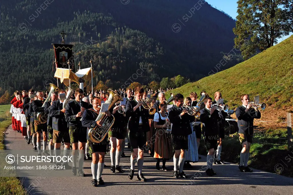 Marching band during the Thanksgiving procession in Ramsau, Upper Bavaria, Bavaria, Germany, Europe