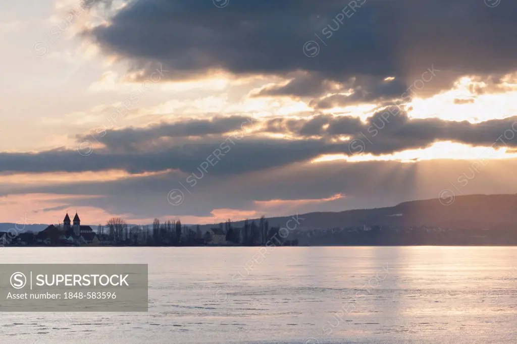 Lake Constance at sunset, view towards Reichenau island, Allensbach, Baden-Wuerttemberg, Germany, Europe