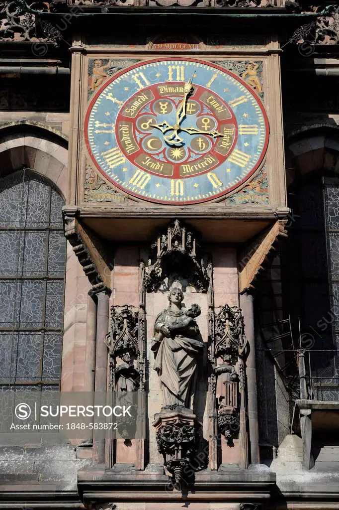 Clock, detailed view, southern transept, Strasbourg Cathedral, Cathedral of Our Lady of Strasbourg, Strasbourg, Bas-Rhin département, Alsace, France, ...