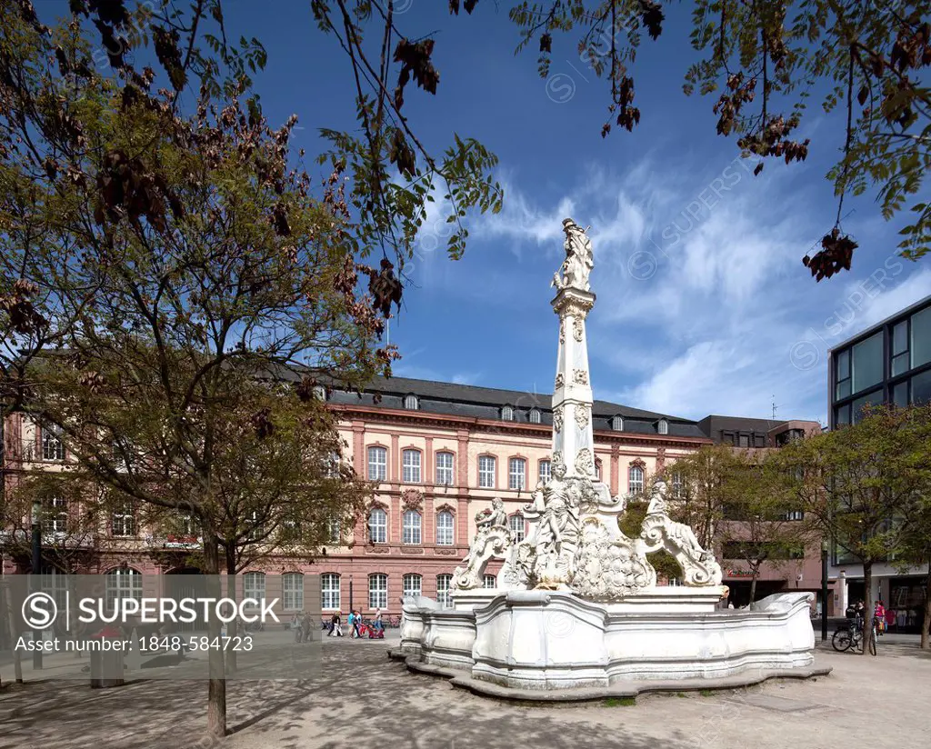 St George's Fountain on Kornmarkt, Grain Market square, Trier, Rhineland-Palatinate, Germany, Europe, PublicGround