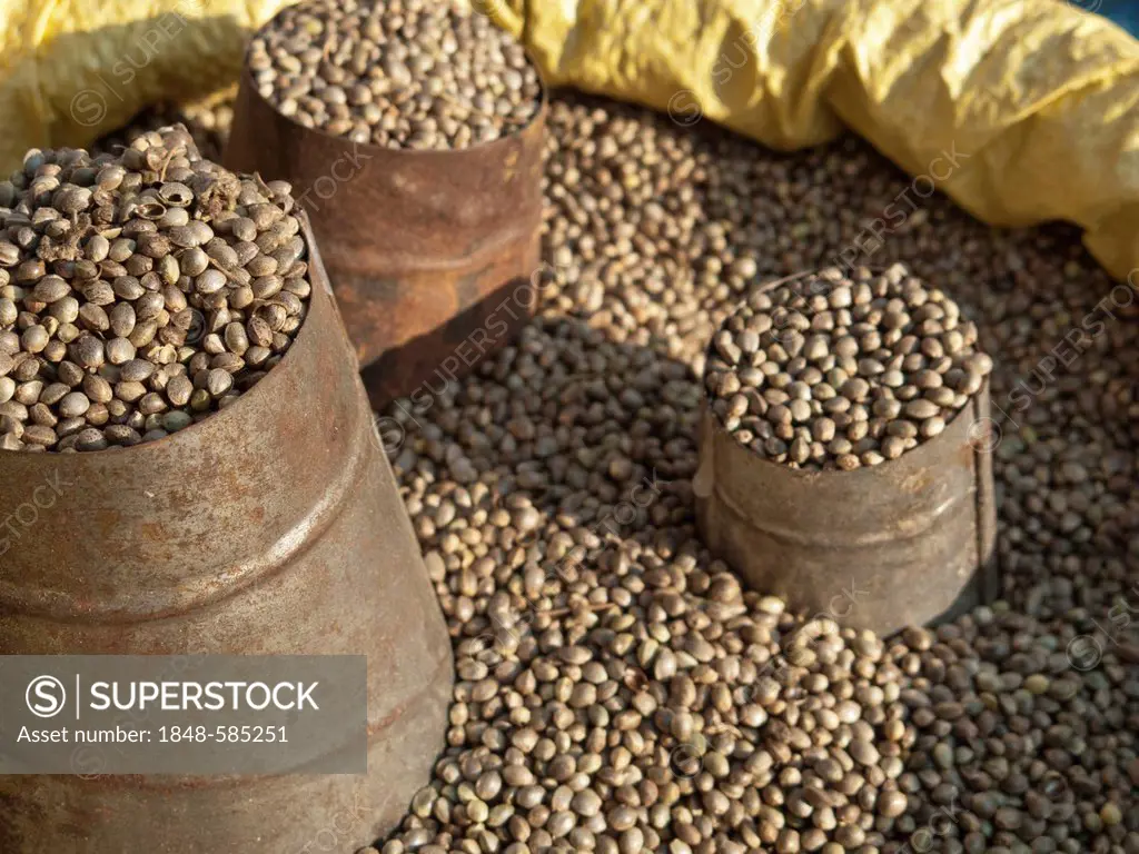 Pepper with measure cups, for sale in the streets of Kathmandu, Nepal, South Asia