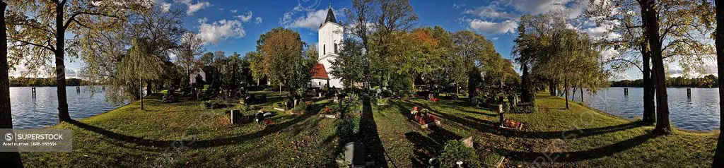 360-degree panorama on the Stralau peninsula with the Stralau Protestant cemetery, Friedrichshain district, Kreuzberg, Berlin, Germany, Europe