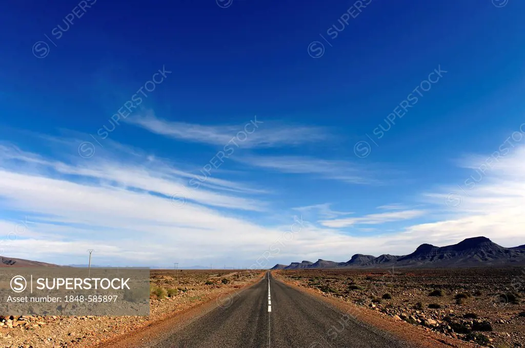 Road of the Kasbahs, stone desert, Hamadah, southern Morocco, Morocco, Maghreb, North Africa, Africa