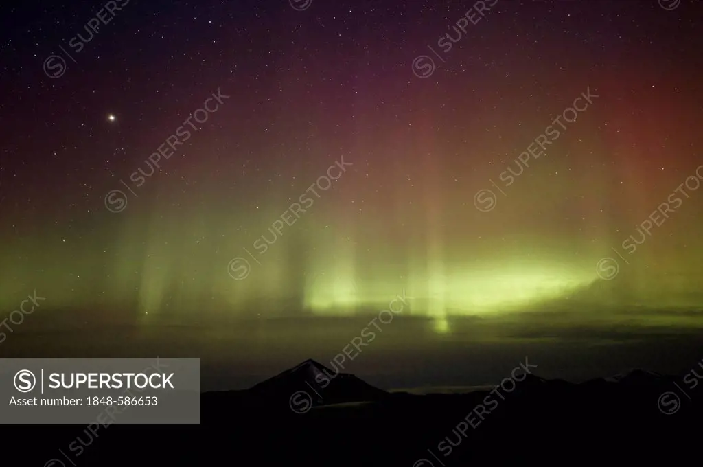 Green and rare red polar lights, aurora borealis, Spitsbergen, Svalbard, Norway, Scandinavia, Europe