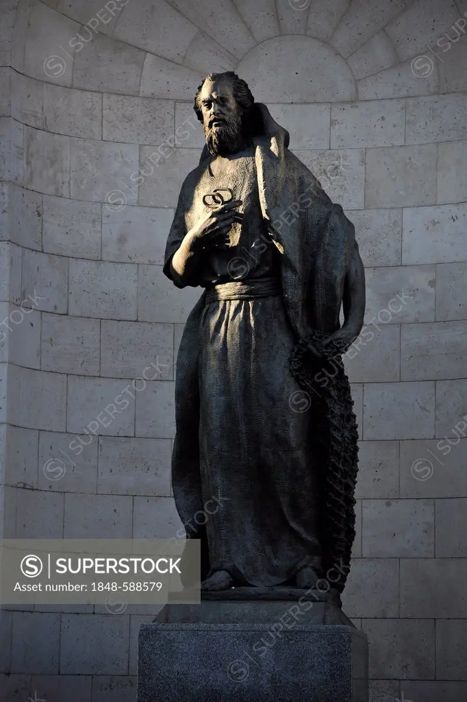 Statue of Saint Peter holding a key, Almudena Cathedral, Santa María la Real de La Almudena Cathedral, Madrid, Spain, Europe, PublicGround