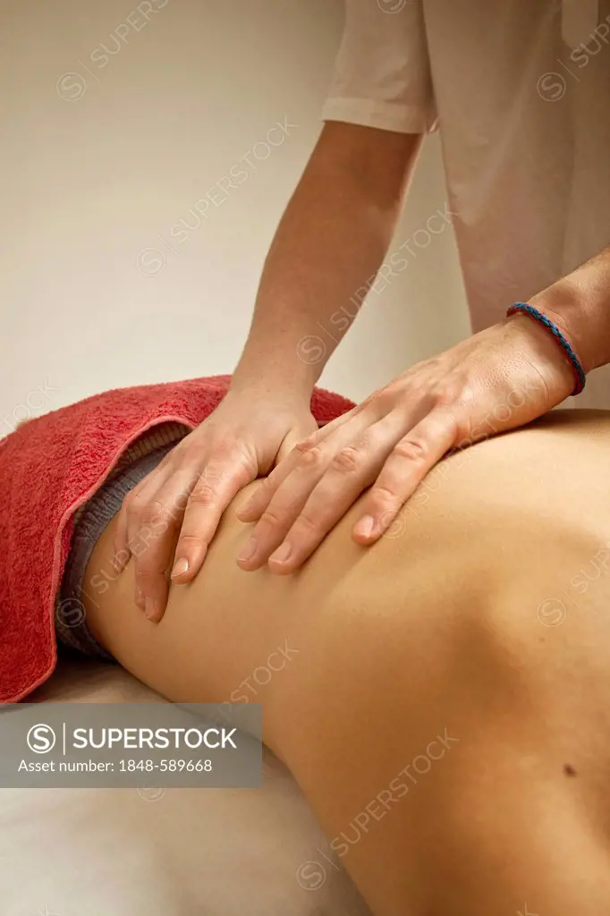 Massage therapist, massage