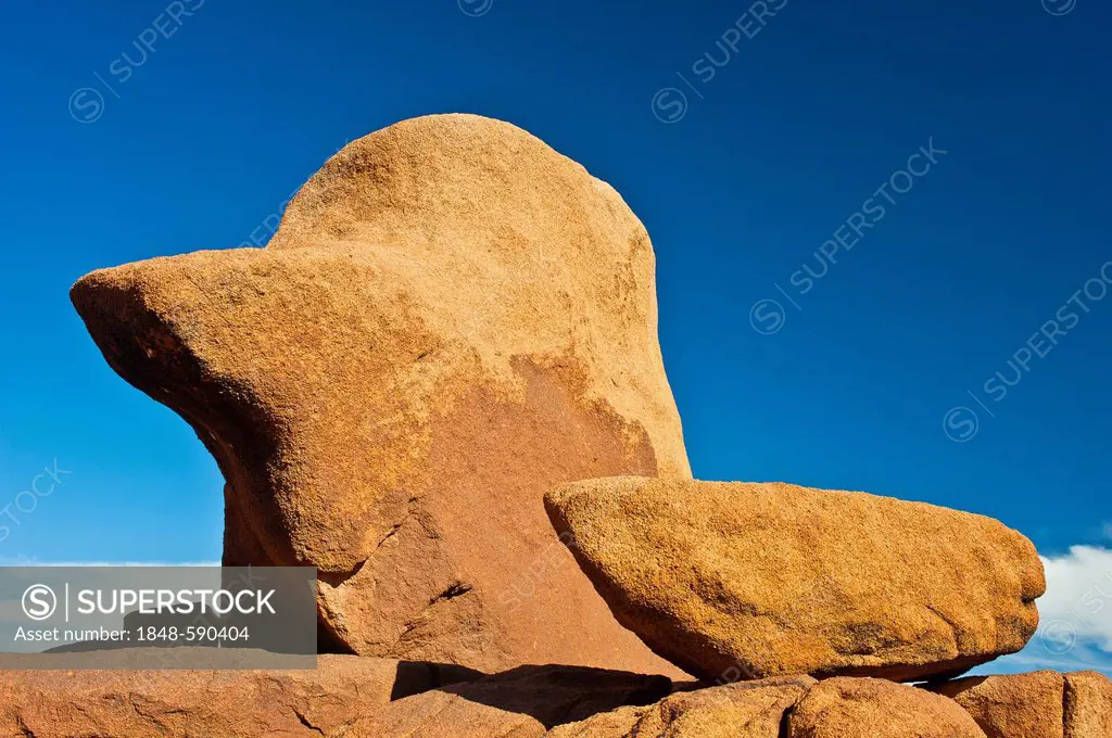 Bizarre rock formations, granite boulders lying on a rocky outcrop in the Anti-Atlas Mountains, southern Morocco, Morocco, Africa