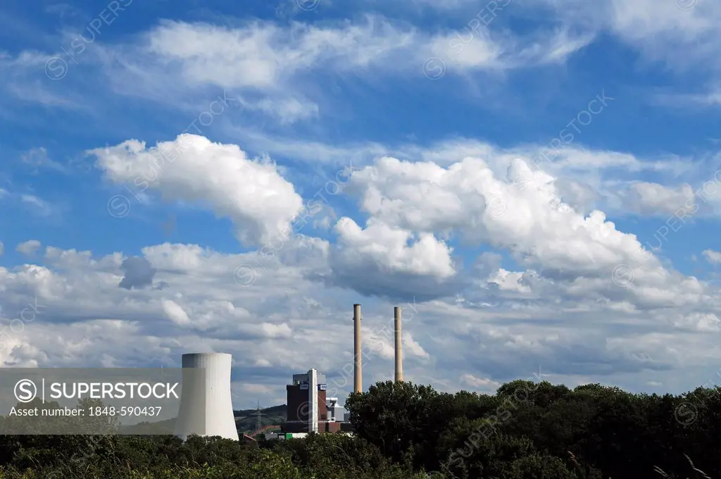 Heilbronn Power Station, a coal-fired power plant under a cloudy sky near Heilbronn, Baden-Wuerttemberg, Germany, Europe