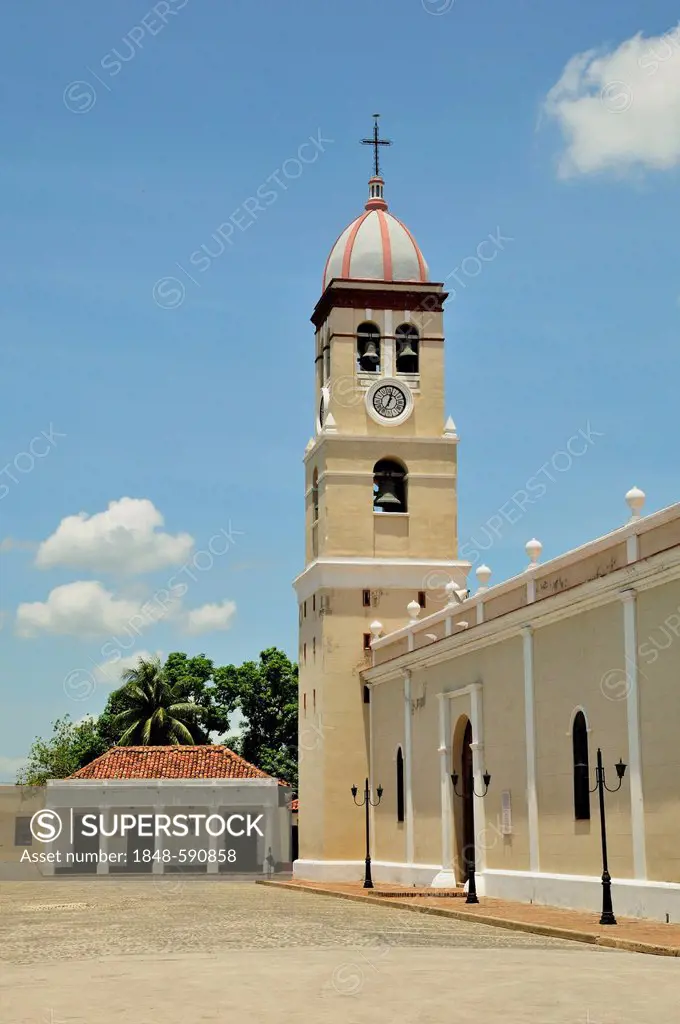 Church of Iglesia del Santísimo Salvador, Bayamo, Cuba, Caribbean