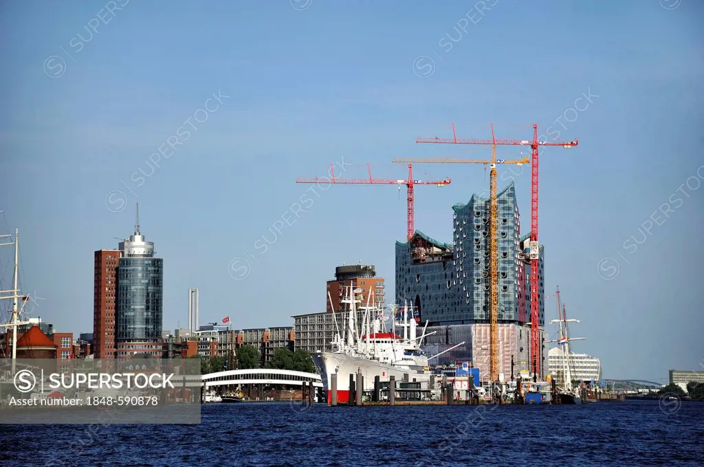 View towards the construction site of the Elbe Philharmonic Hall, Hanseatic City of Hamburg, Germany, Europe