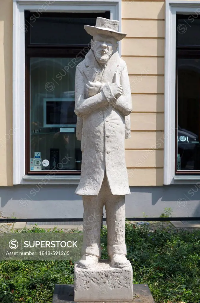 Heinrich Zille statue in Nikolaiviertel quarter, Berlin, Germany, Europe