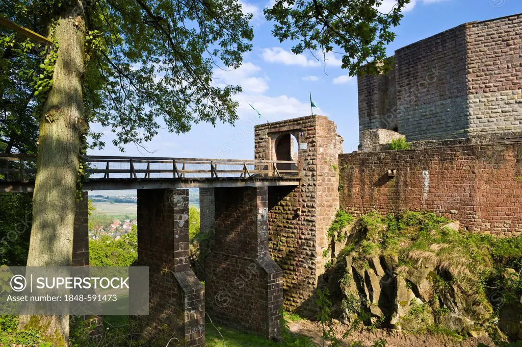 Burg Landeck castle, Klingenmuenster, Deutsche Weinstrasse, German Wine Road, Pfalz, Rhineland-Palatinate, Germany, Europe