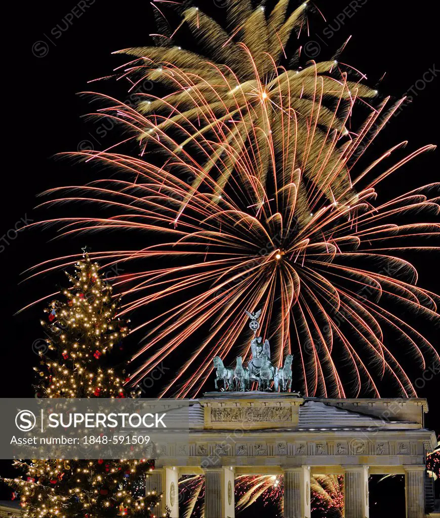 Brandenburger Tor, Brandenburg Gate, with Quadriga and Christmas tree, New Year's Eve fireworks display, Berlin, Germany, Europe, digital composition