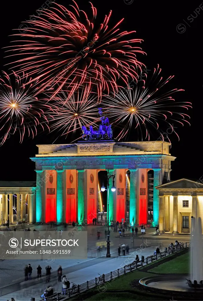 Brandenburg Gate on Pariser Platz square, fireworks on New Years Eve, Berlin, Germany, Europe, Composing