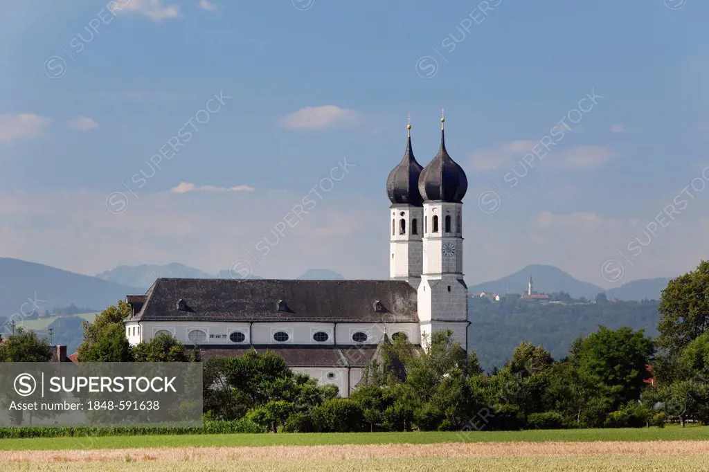 Holy Trinity pilgrimage church, church of Heilige Dreifaltigkeit, Weihenlinden, parish of Bruckmuehl, Upper Bavaria, Bavaria, Germany, Europe