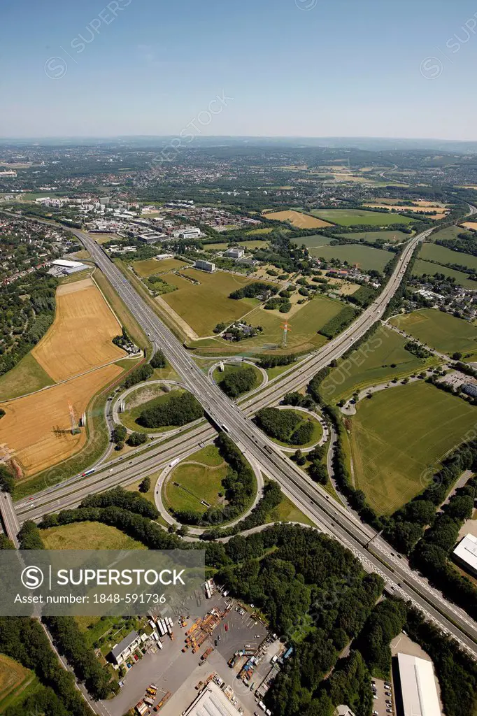 Aerial view, Autobahn A45 and A40 motorway junction, University of Dortmund, TechnologieZentrum Dortmund, technology centre, Weisses Feld campus, Dort...