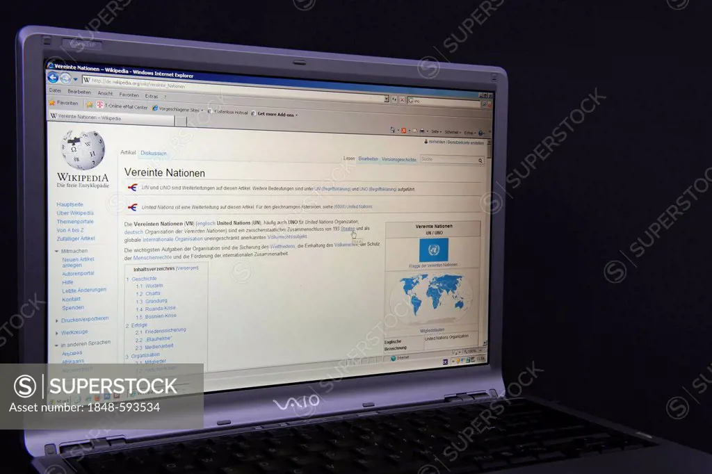 Website, German Wikipedia webpage on the screen of a Sony Vaio laptop