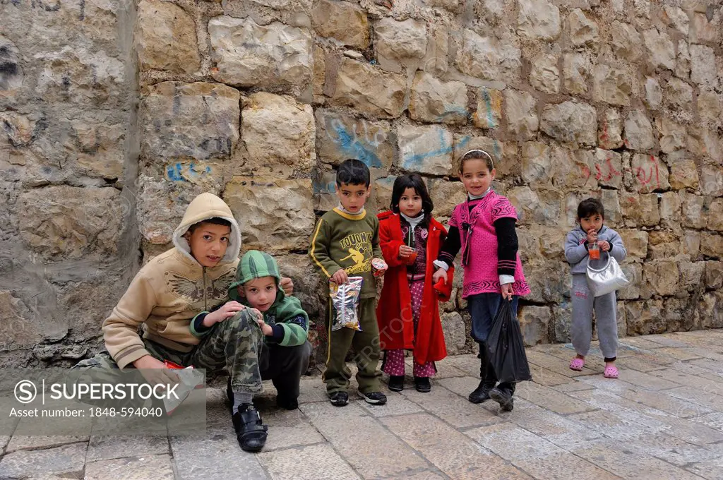 Palestinian children in the Arab Quarter, old town, Jerusalem, Israel, Middle East