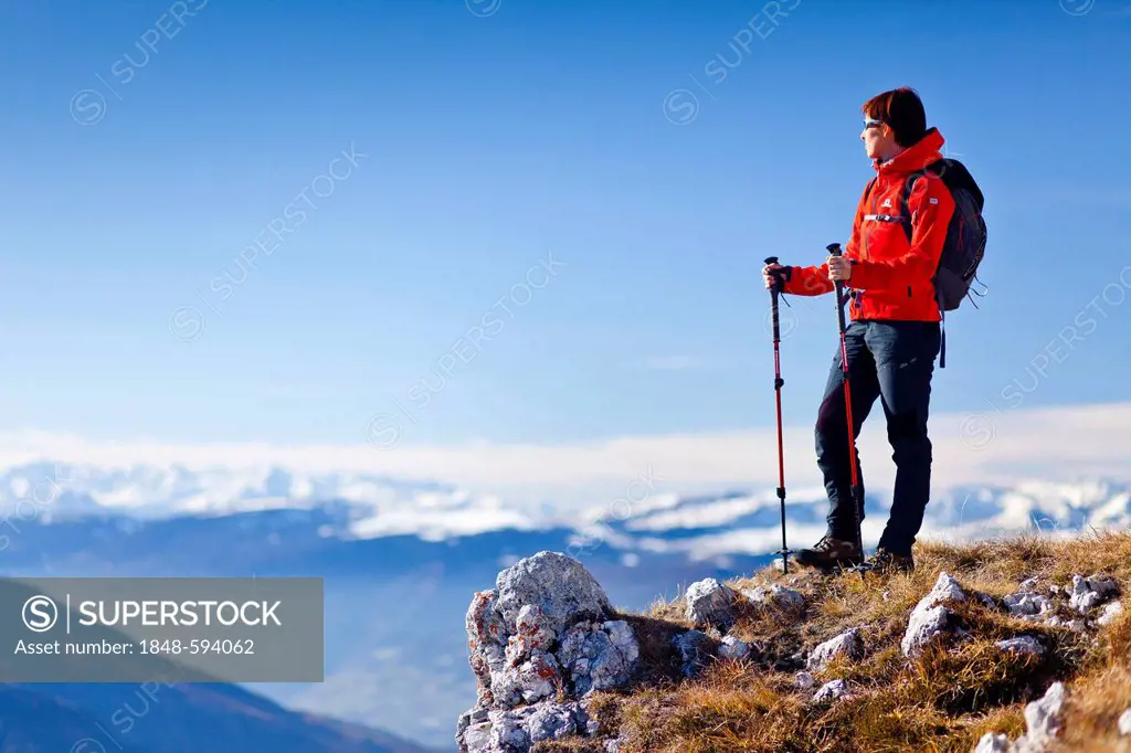 Climber on the Herrensteig, Kofelwiesen, Villnoess, South Tyrol, Italy, Europe