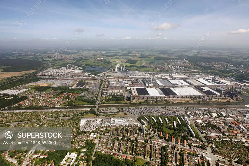 Aerial view, residential town of the VW factory, Volkswagen plant, Autostadt visitor attraction, Wolfsburg, Lower Saxony, Germany, Europe