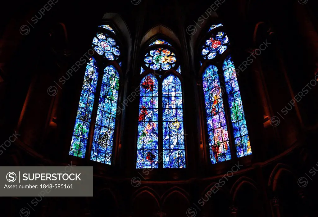 Stained glass windows designed by Marc Chagall in the sanctuary, Notre Dame, Unesco World Heritage Site, Reims, Champagne, France, Europe