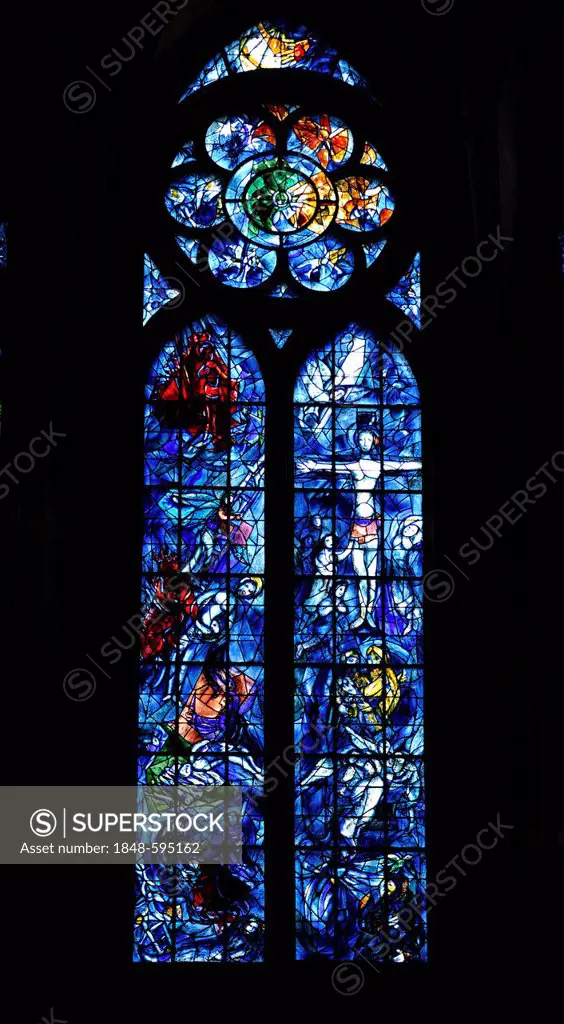 Stained glass windows designed by Marc Chagall in the sanctuary, Notre Dame, Unesco World Heritage Site, Reims, Champagne, France, Europe