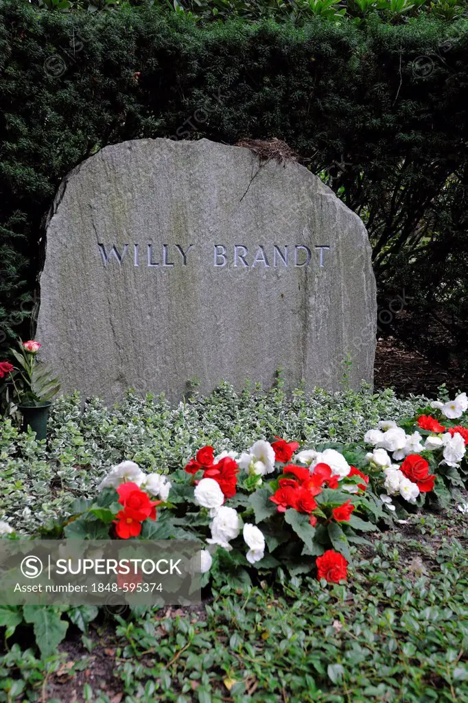 Memorial grave of Willy Brandt, former Chancellor, Waldfriedhof Zehlendorf cemetery, Berlin, Germany, Europe