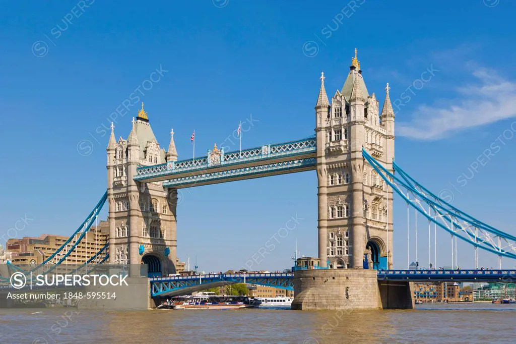 The Tower Bridge from Southwark, London, England, United Kingdom, Europe