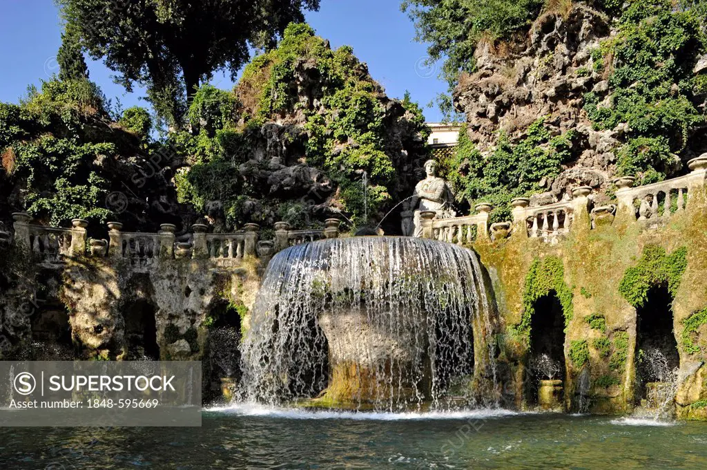 Fontana dell'Ovato or Oval Fountain, Garden of the Villa d'Este, UNESCO World Heritage Site, Tivoli, Lazio, Italy, Europe
