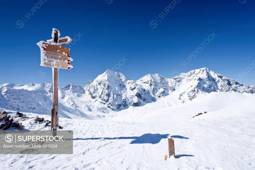 On the Madritschjoch Pass, Solda, in front of Koenigsspitze, Zebru and the Ortler Mountains, Alto Adige, Italy, Europe