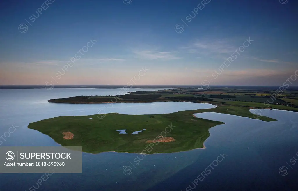 Aerial view, Grosser Schwerin peninsula, Naturschutzgebiet Grosser Schwerin mit Steinhorn nature reserve, Mueritzsee, Mueritz county, Mecklenburg-West...
