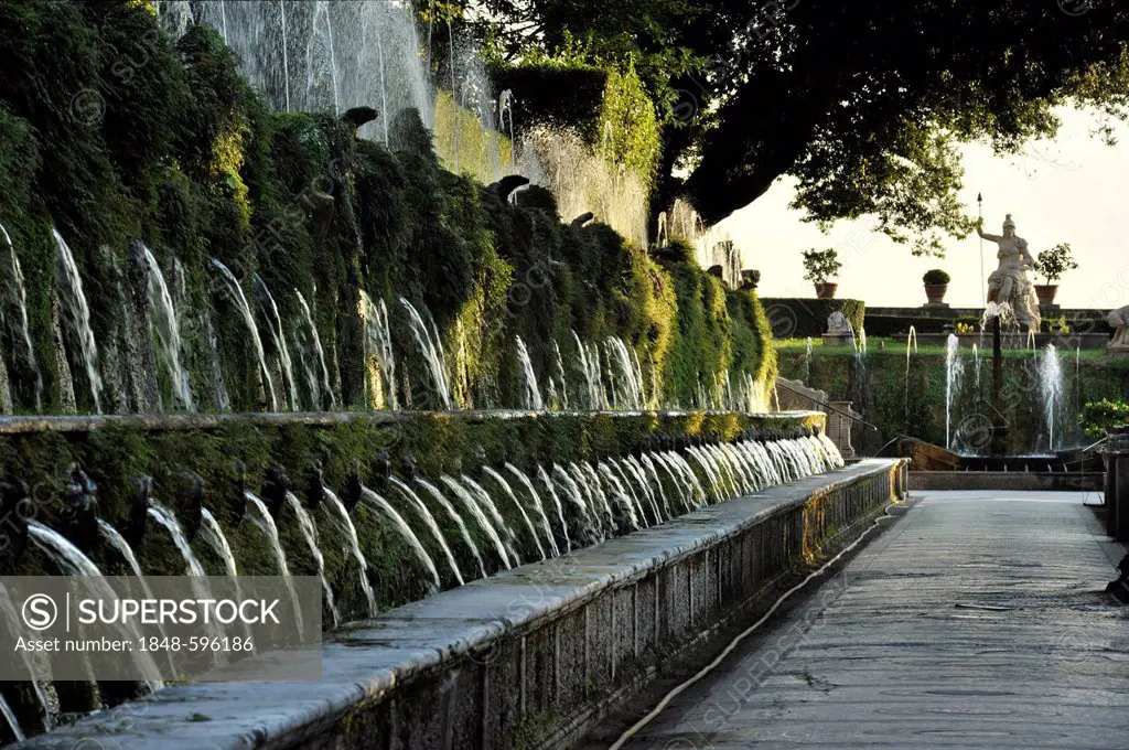 Viale delle Cento Fontane or Alley of the Hundred Fountains, Fontana della Rometta, Garden of the Villa d'Este, UNESCO World Heritage Site, Tivoli, La...