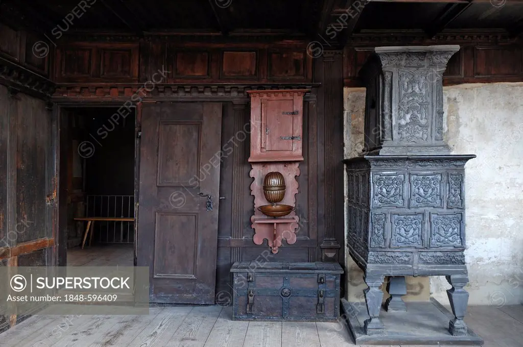 Upper parlour with stove in Schultheissenhof from Obernbreit, 1554, Franconian open-air museum, Eisweiherweg 1, Bad Windsheim, Middle Franconia, Bavar...