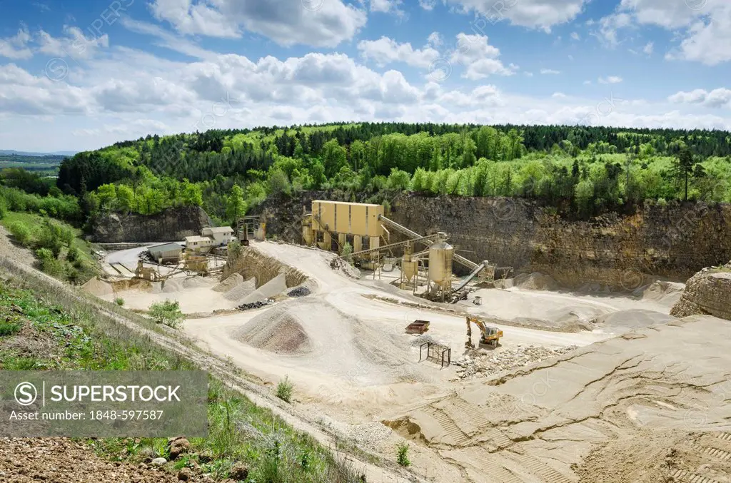 Limestone quarry for the extraction of solid rock near Eigeltingen, Baden-Wuettemberg, Germany, Europe