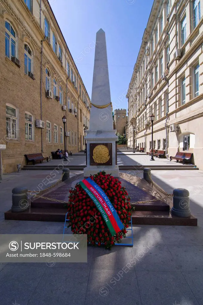 Memorial square with obelisk, Baku, Azerbaijan, Caucasus, Middle East