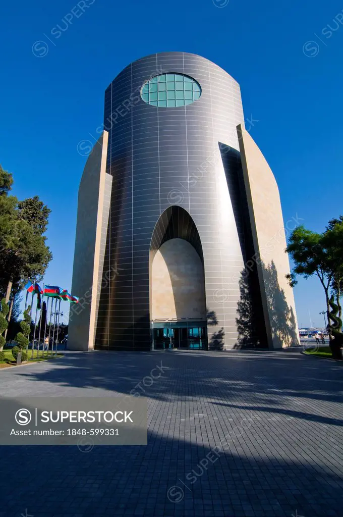 Modern building, Baku, Azerbaijan, Caucasus Region, Eurasia