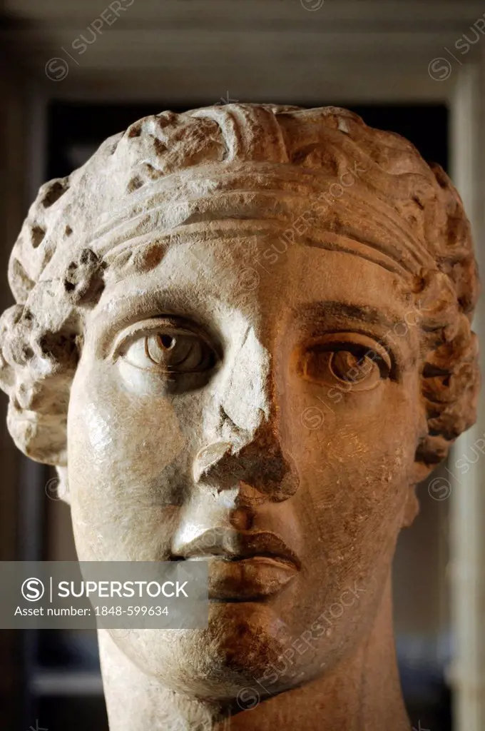 Sappho bust, Arkeoloji Muezesi or Archaeological Museum, Istanbul, Turkey, Europe