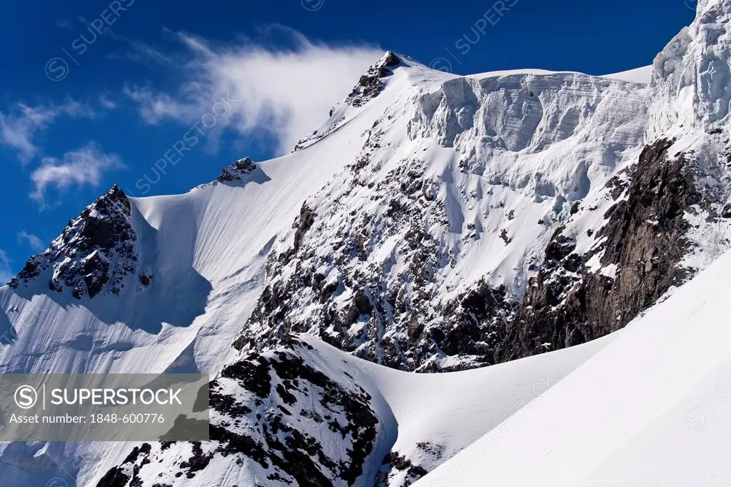 Mt Ortler north face and summit, descent from Mt Ortler near Sulden, Solda, Ortler massif, South Tyrol, Italy, Europe