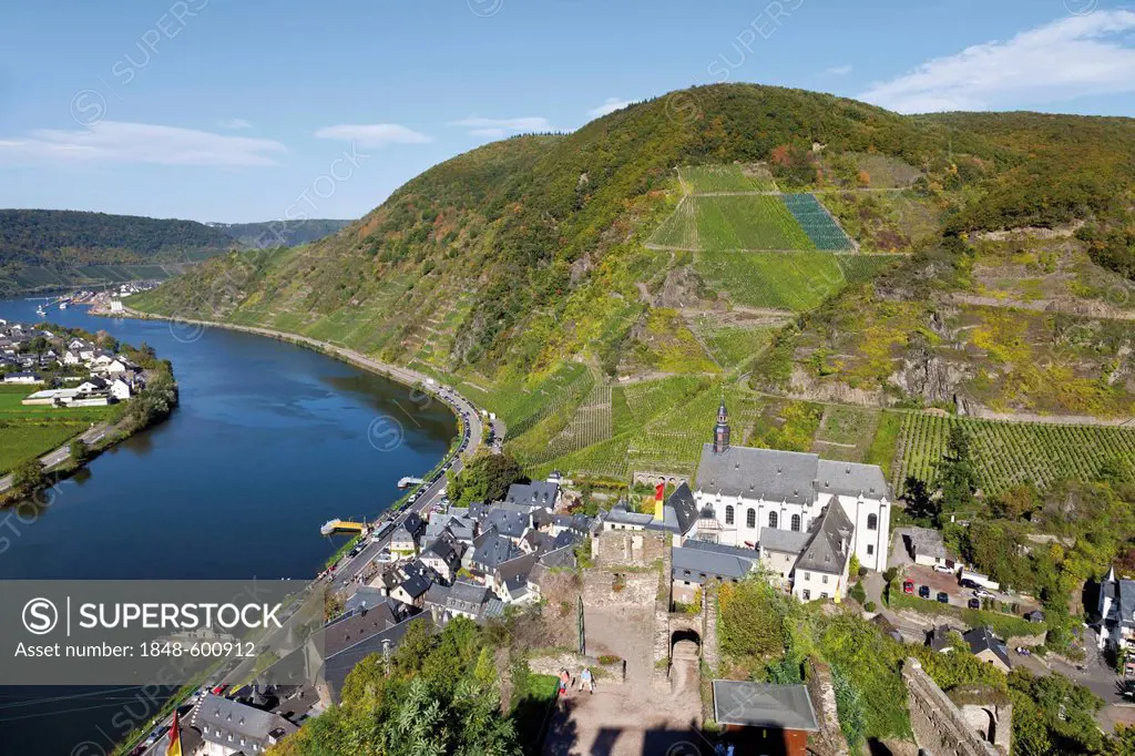 View from the Burg Metternich castle ruins on church and abbey of Beilstein, Moselle, Rhineland-Palatinate, Germany, Europe